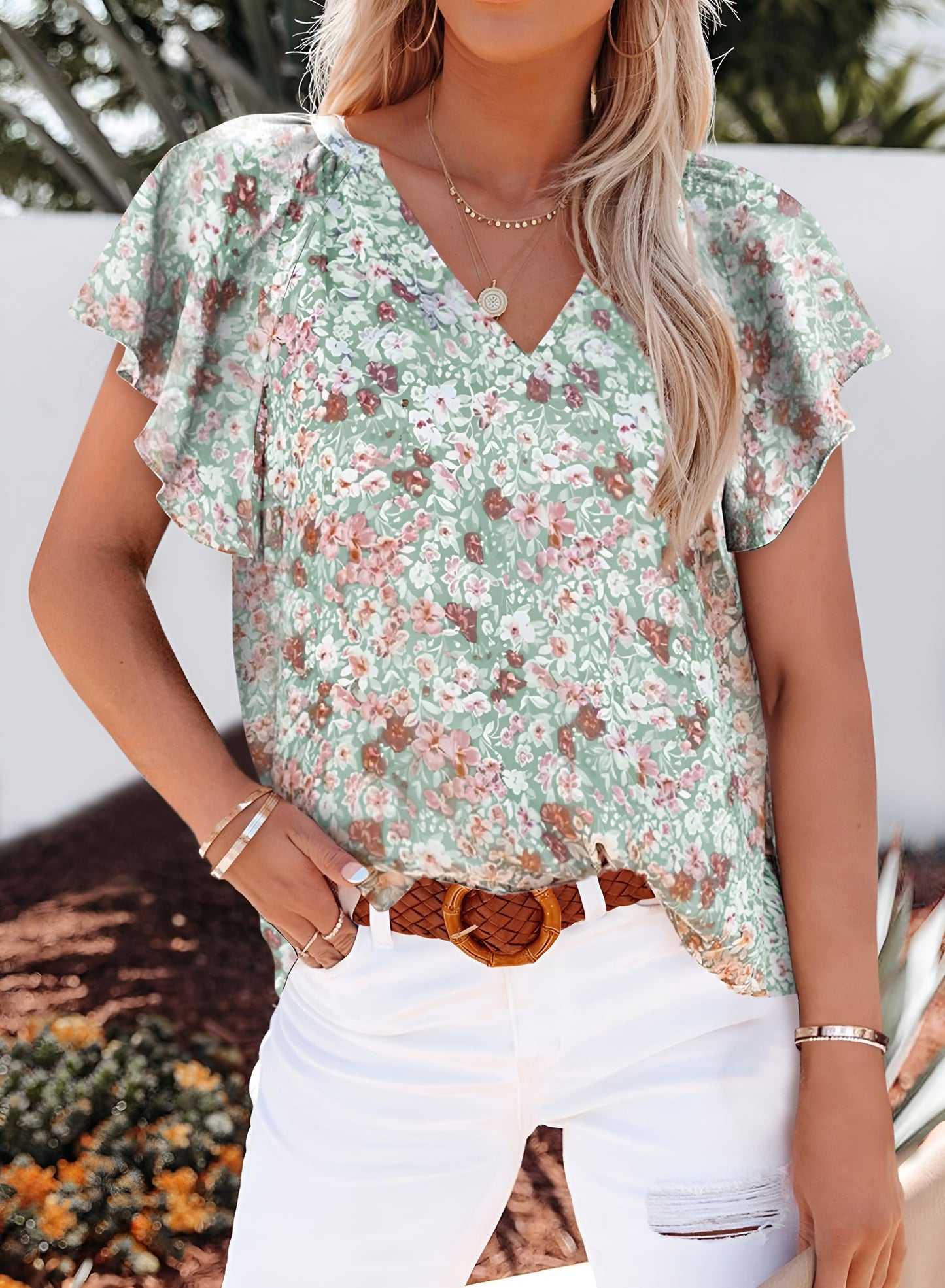 Livia Top | Feminine V-neck with subtle print