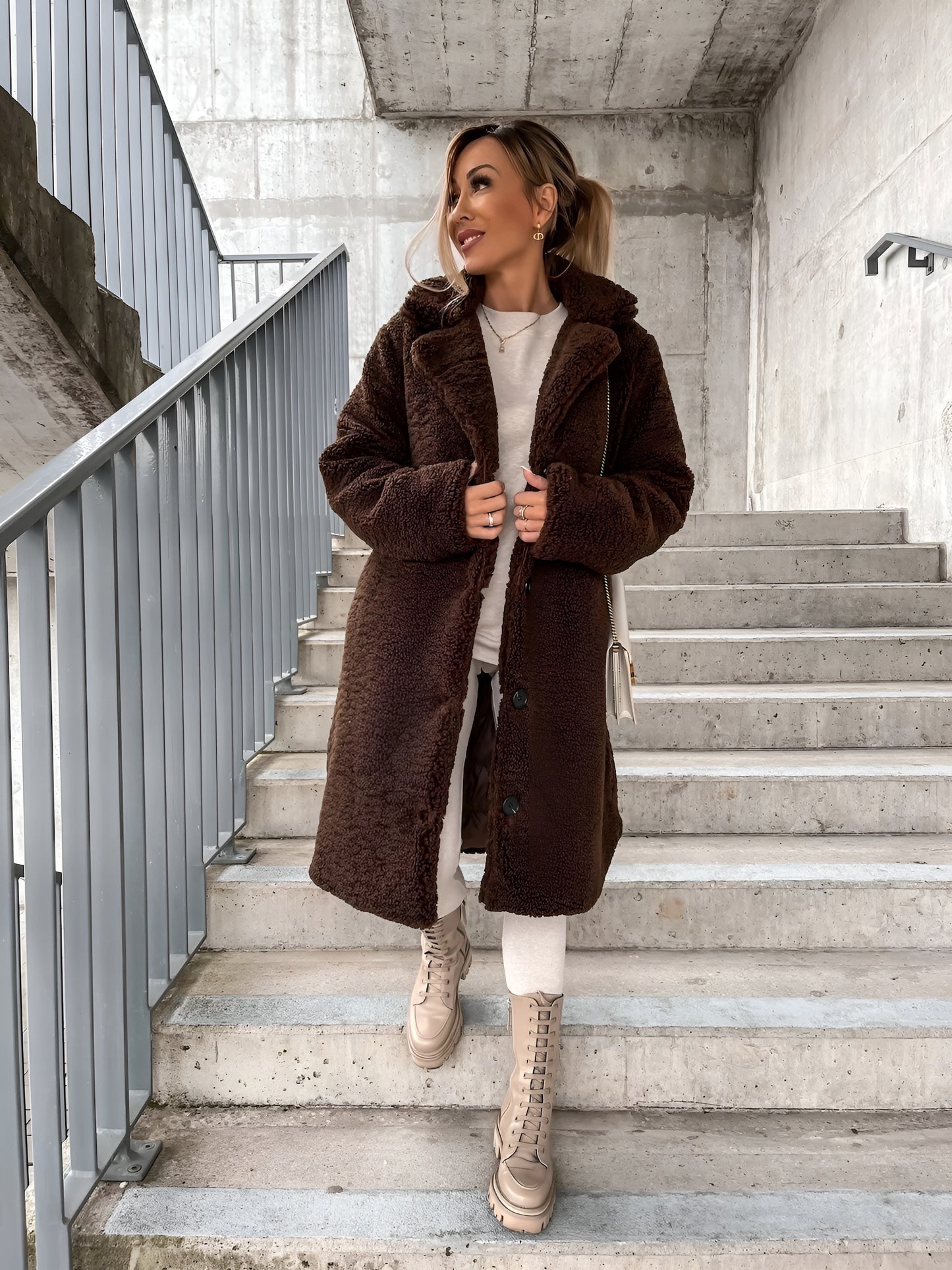 Lagoz Lapel | Pluizige Jas