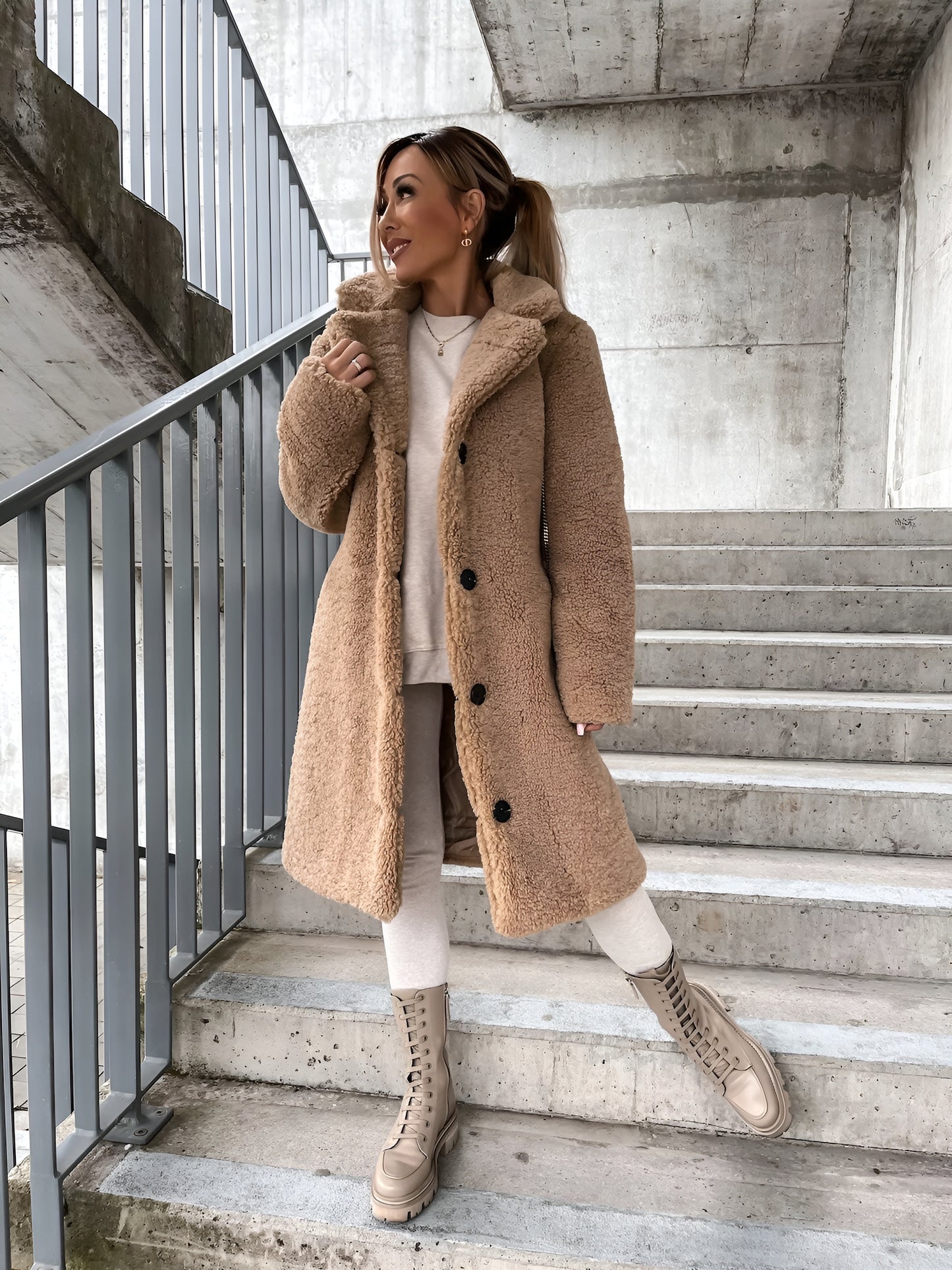Lagoz Lapel | Pluizige Jas