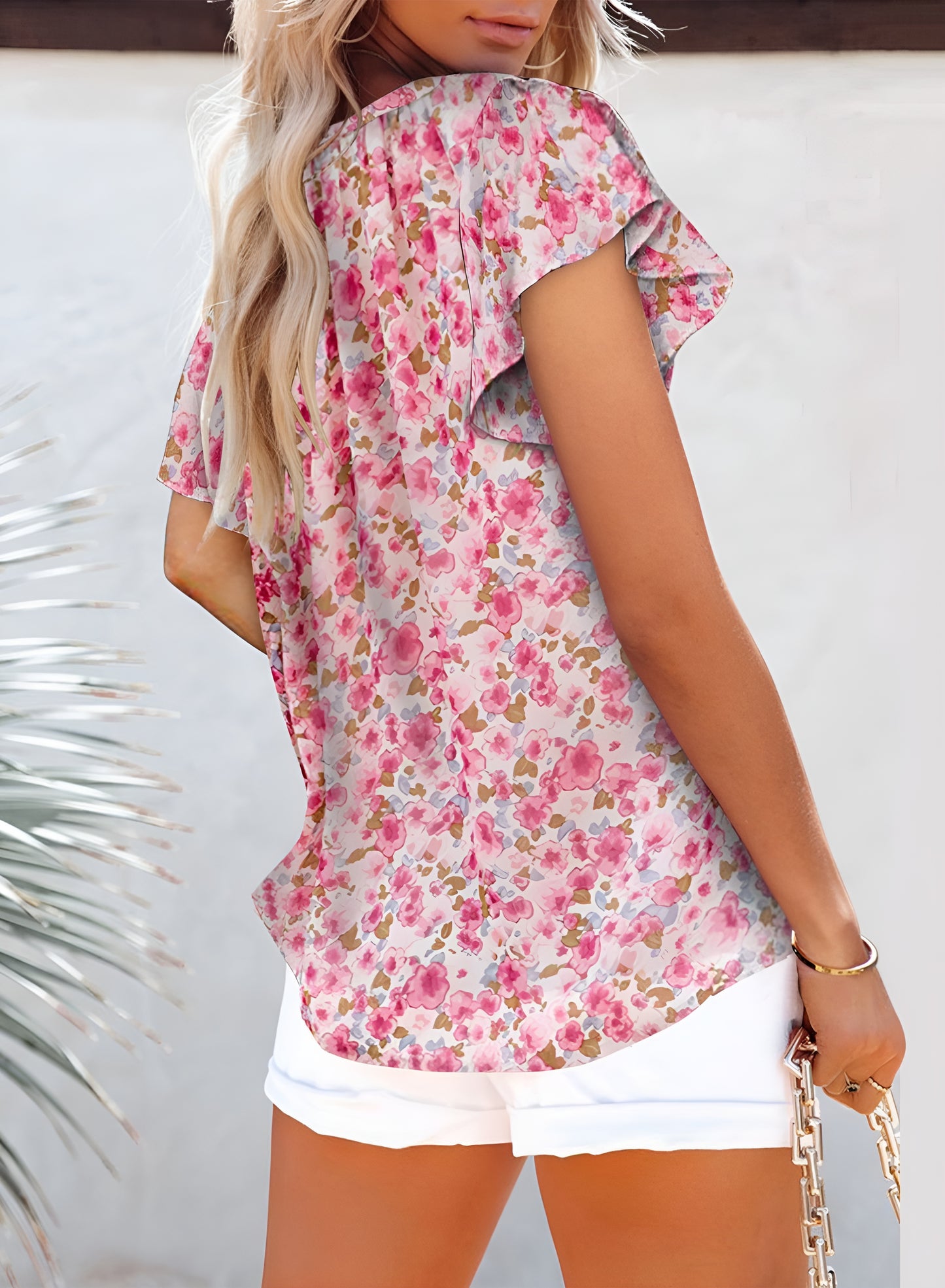 Livia Top | Feminine V-neck with subtle print