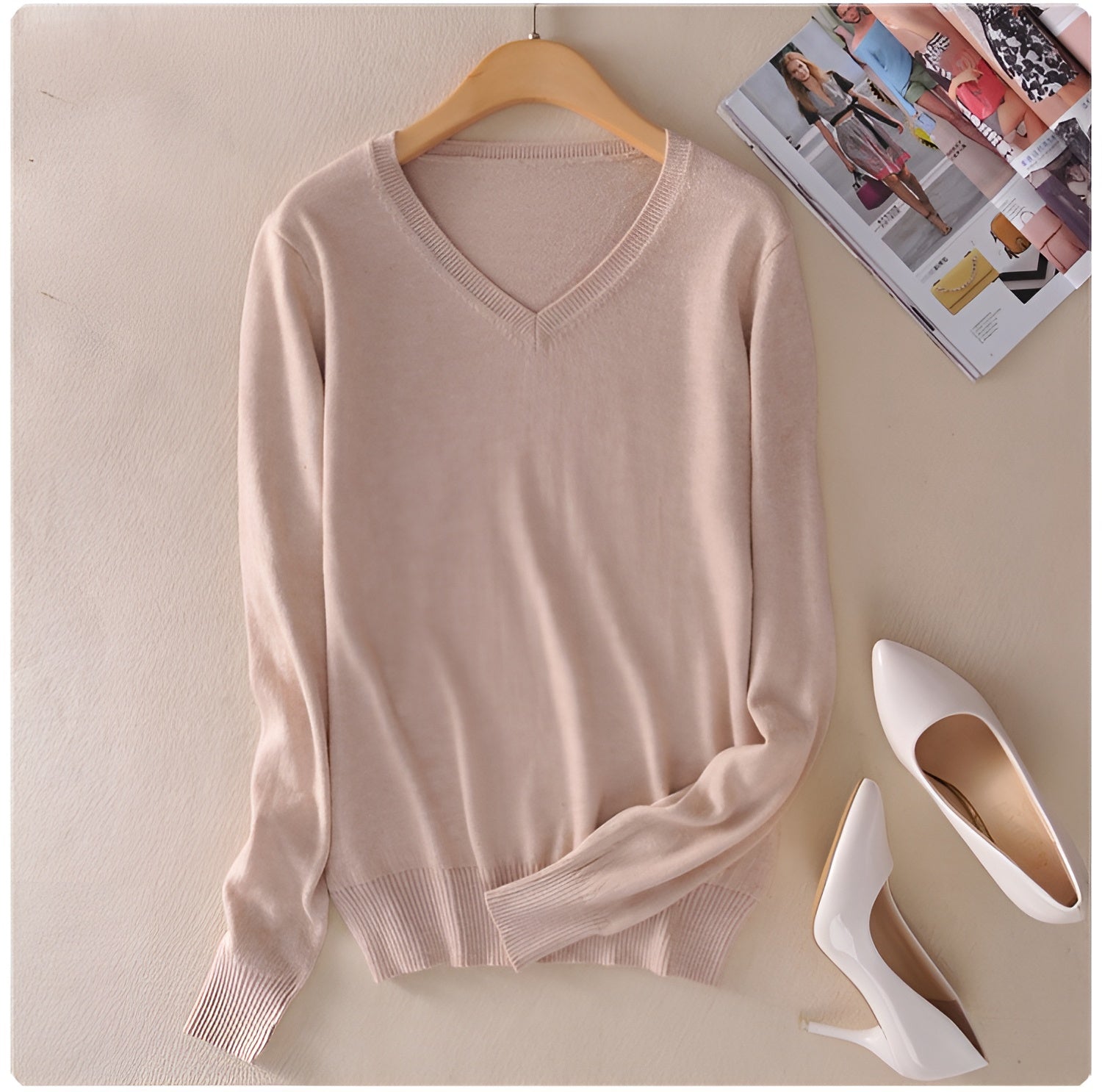 Lagoz Élan™ – Luxe V-Neck Cashmere Sweater
