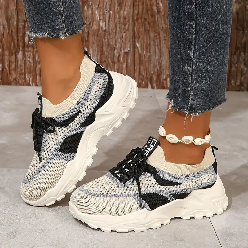 Lagoz Stretch |  Sneakers